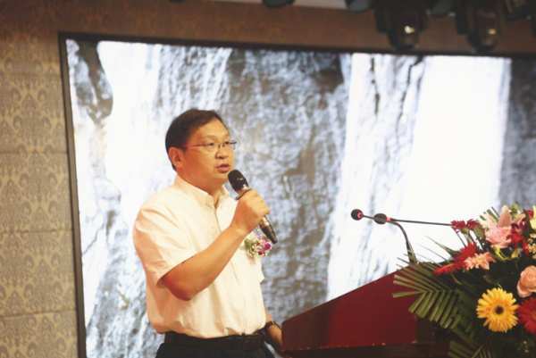 正定县板材家具产业协会换届 王瑞申当选为会长