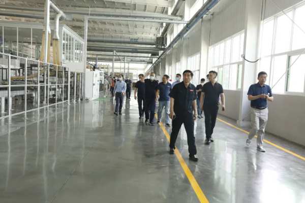 鲁丽木业召开2022年行业技术研讨会