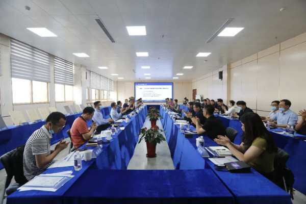 鲁丽木业召开2022年行业技术研讨会