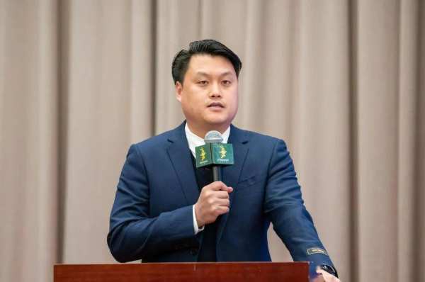 聚势登峰 共赢2022丨兔宝宝家居公司召开全体员工动员大会