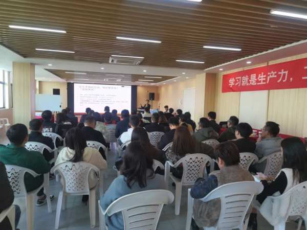圣鹿集团 “解放老板 业绩倍增”实战运营销售培训会议圆满成功！