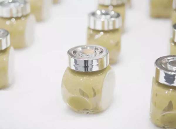 食用大豆做木材胶黏剂？国家专利级板材福汉新品纯天然、更环保！