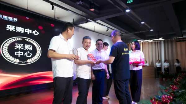 新战略 新蓝图 新跨越 | 韩师傅集成家居2021年半年度总结暨表彰大会圆满结束！