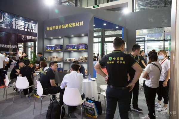 荣耀而归 小摇篮板材荣获广西建博会推荐品牌