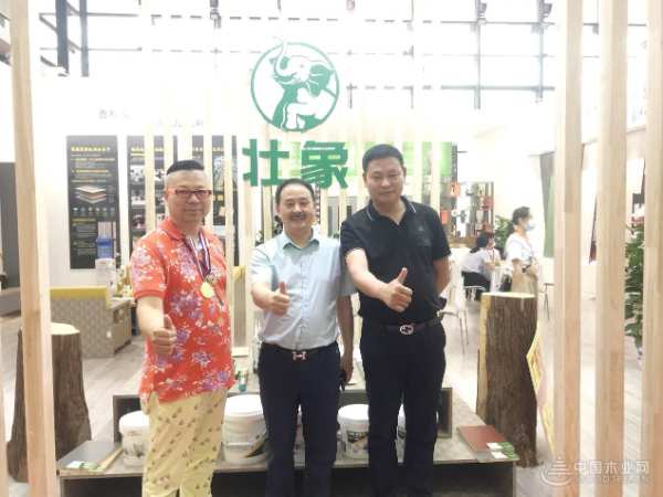 人气火爆实力圈粉 壮象广西建博会圆满收官