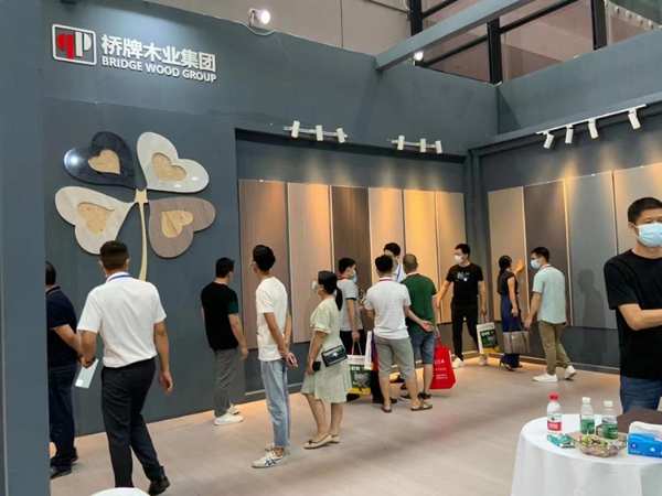 闪耀亮相，载誉归来，桥牌板材2021广西建博会精彩回顾！