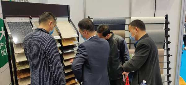 兔宝宝科技木三展齐动，见证自然与科技之美，创新传扬品牌文化