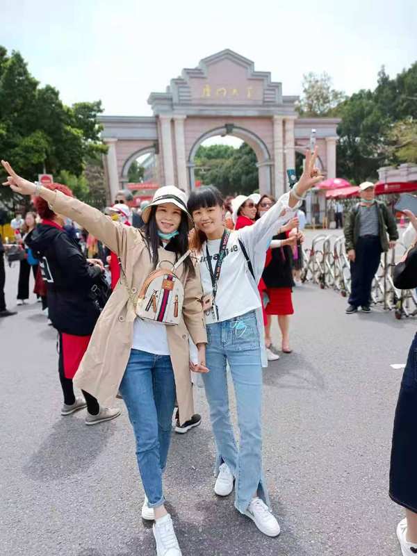 伟新集团厦门游：洋溢青春梦想 绽放伟新光彩！