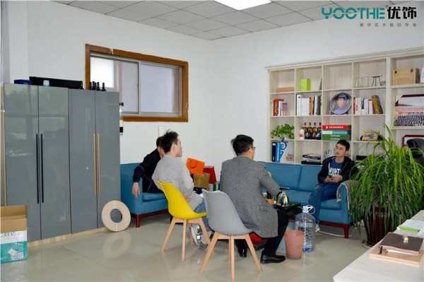 优饰饰业热烈欢迎全国各地客户莅临公司参观考察