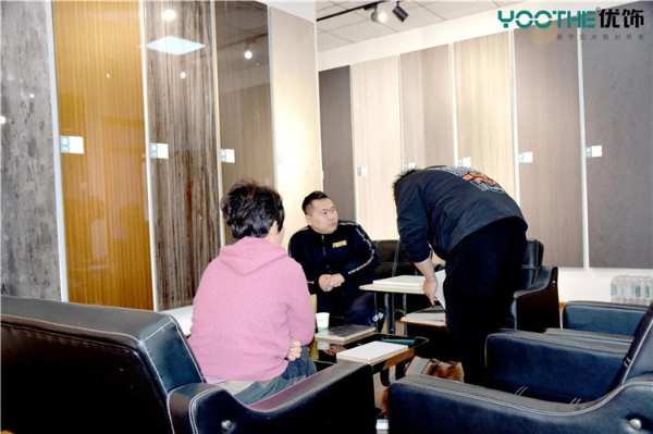 优饰饰业热烈欢迎全国各地客户莅临公司参观考察