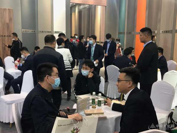 千山板材大放异彩  全屋定制家居展满载而归！