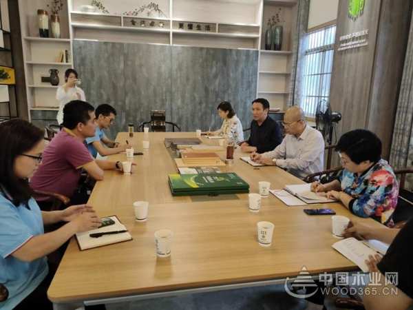 南宁市“小个专”评审组到明源木业公司现场核实示范点情况