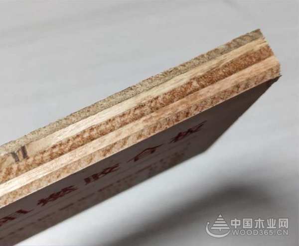 彰显品牌实力！群豪木业荣获“2020年金匠榜阻燃板十大品牌”殊荣！