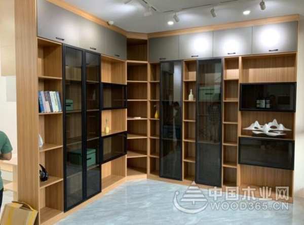 将军牌生态板喜添合作新伙伴 壹加壹全屋定制盛大开业