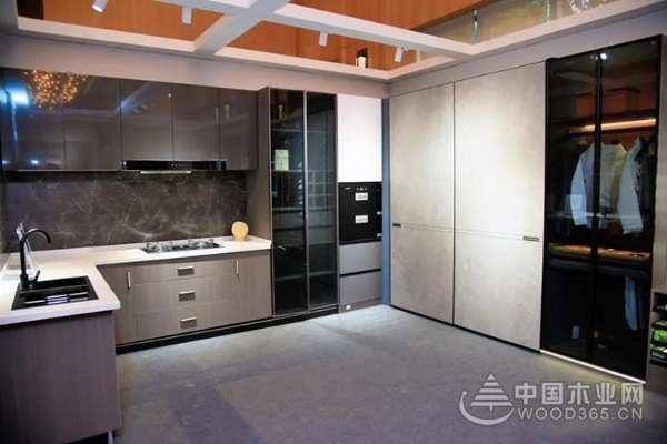 腾云起·振古滇 | 2020年香港福林实木定制2.0高峰论坛圆满成功！