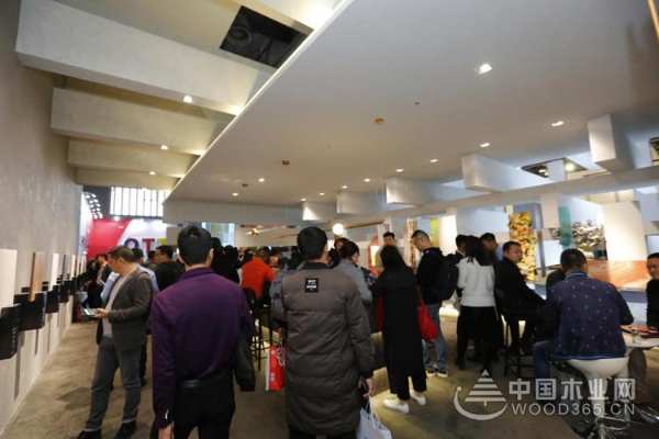 拜勒尼亮相广州设计周，零距离接触设计师，为成品家居引航