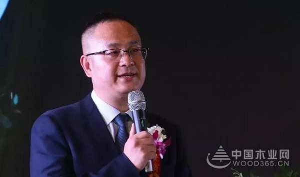 谨以定制之名，标杆业界