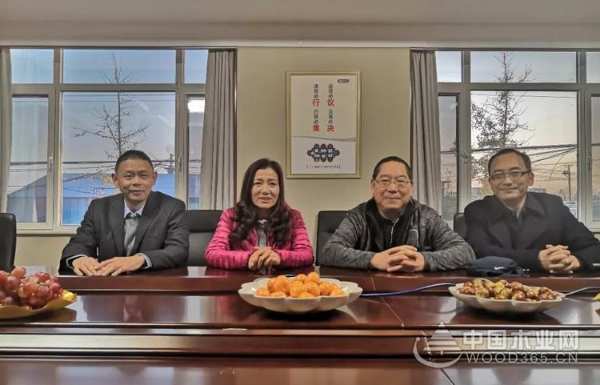 加拿大木业协会前会长路义军先生一行莅临俏家&爱格