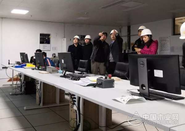 加拿大木业协会前会长路义军先生一行莅临俏家&爱格