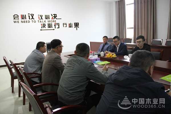 龙洋木业董事长王社平先生一行到访佳诺威集团