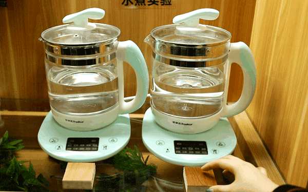 耐水防潮还能养鱼？大王椰板材有点“牛”！