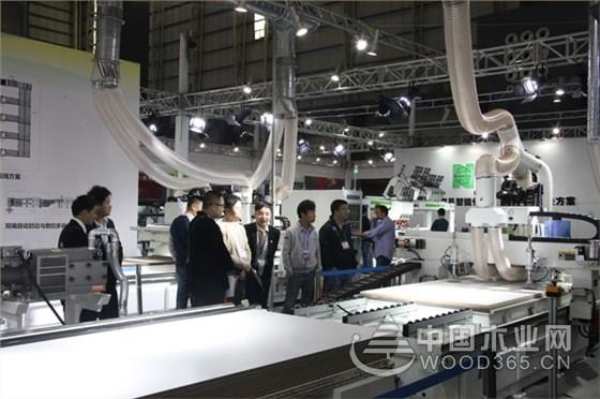 汉林水性木器腻子邀您参观2019广东东莞家具机械及材料展