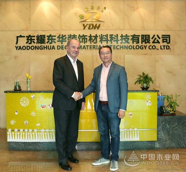 世界知名板材企业爱格集团CFO Thomas Lessing一行访问耀东华集团无锡制造基地！