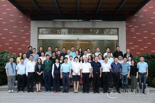 “和而不同·装饰之美”2019年浙江省建筑装饰兔宝宝·设计和美大赛成功举办