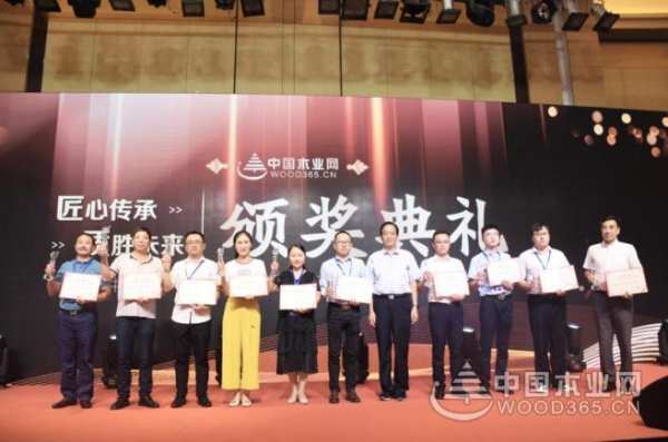 载誉荣归 王者加冕 壮象斩获金匠榜两项殊荣