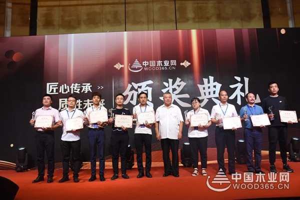 实力成就荣誉！ 船老大板材荣膺“行业畅销板材十大品牌”奖项