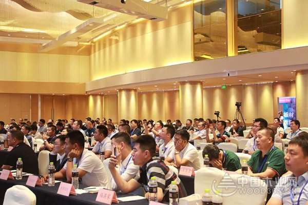 实力担当 水性科天荣膺2019金匠榜“消费者信赖板材十大品牌”