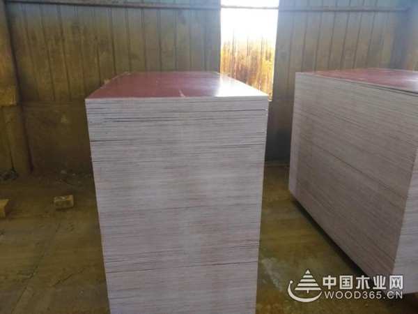 鹏森缘板材告诉你，什么是覆膜胶合板，特点有哪些？