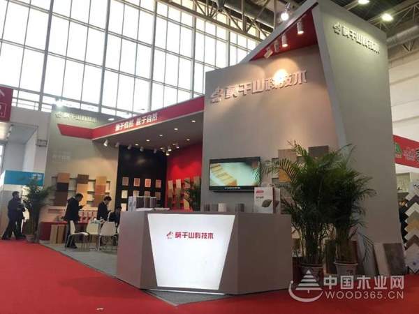 争做标杆丨莫干山科技木闪耀2019国际门业定制展