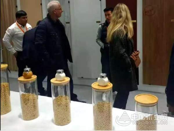 千山木业，大豆胶板材，开启人类板材“天然装修”新时代