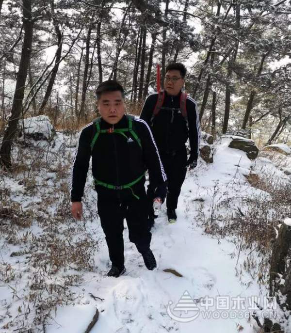 全员蒙山活动——2019群豪木业业务部团建