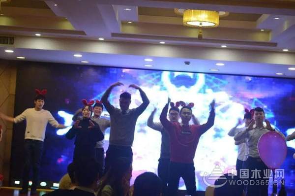 十年江湖，勇踏征程——暨兔宝宝衣柜2019年新年年会圆满举行