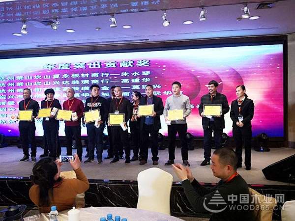 “砥砺前行 共创辉煌”金利源直营区域感恩答谢庆典暨集团公司员工联谊会圆满落幕
