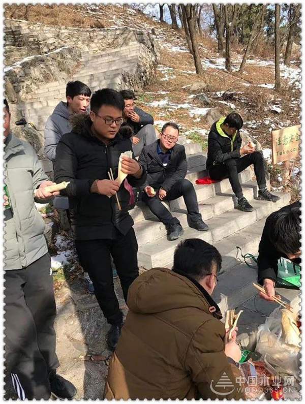 “走进两战圣地，感悟红色沂蒙”优饰饰业2018年冬季团建活动