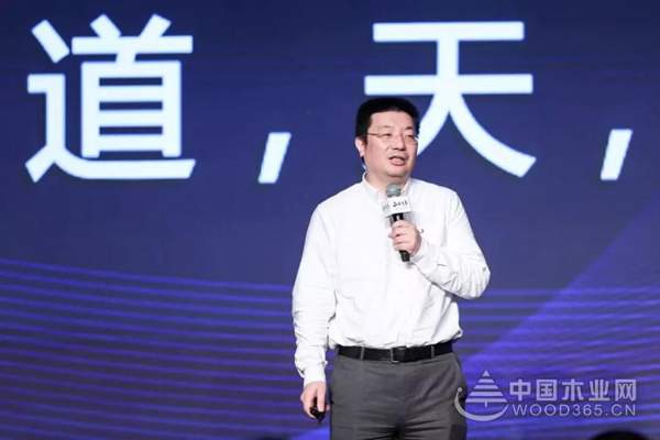 “沪”上近千位企业家共话破局之道，突围走向新征程