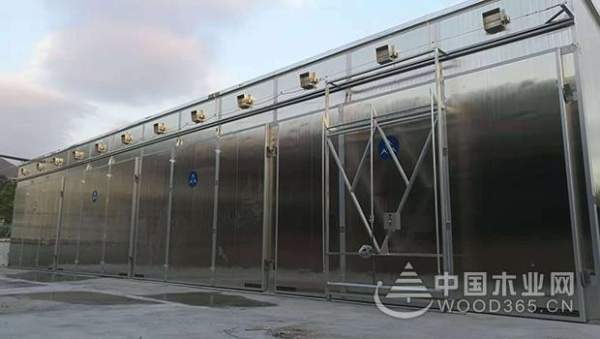 正立：逆境之下求生存，创新、品质、服务一个都不能缺