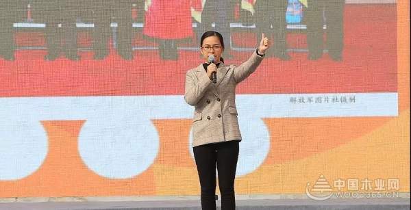 中国十大环保板材——壮象董事长为融安香杉产业代言