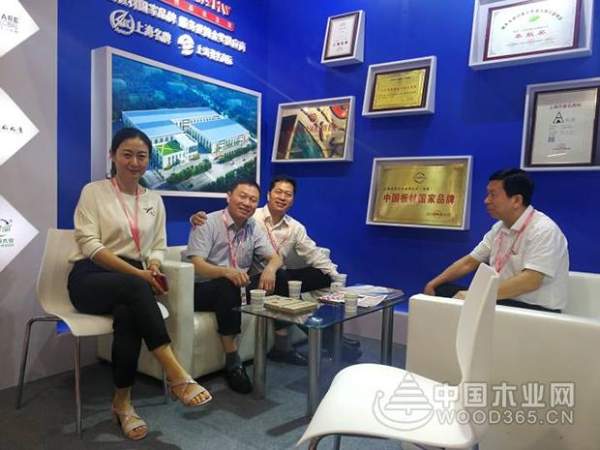 升级高端制造，缔造行业强音——怡黄木业现场直击 FMC Premium 2018
