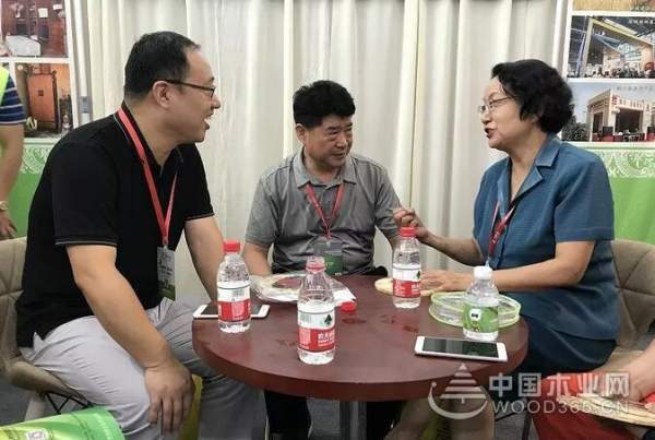 出征临沂木博会 宝源精木板受到行业一致好评