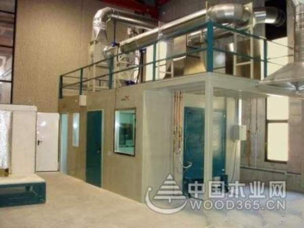 弯道超速 群豪木业夺下“胶合板十大品牌”称号