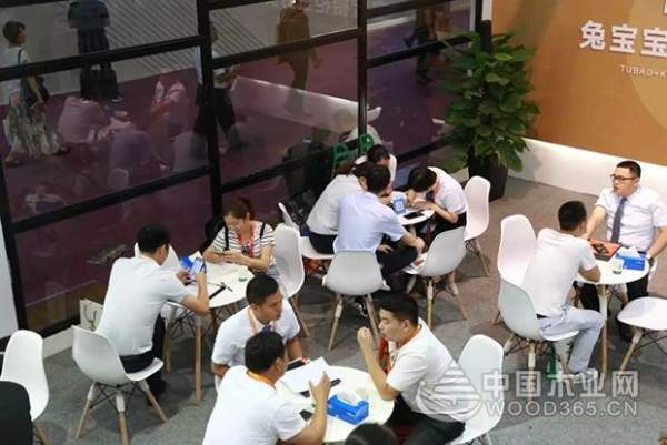 兔宝宝橱柜广州圆满落幕，带来有温度的餐厨空间