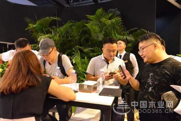 用板材诠释空间美学，拜勒尼强势亮相广州建博会