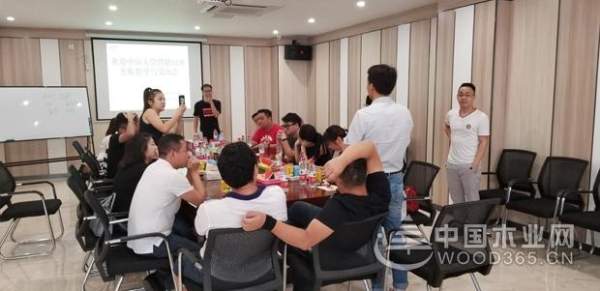 中山大学营销MBA32班到访香港汉邦国际集团进行交流
