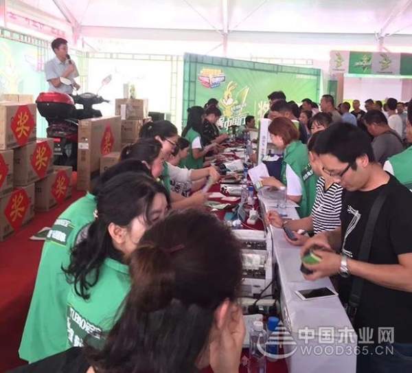 疯抢3小时！兔宝宝环保行宁波站、银川站放粽一夏，感恩来袭！