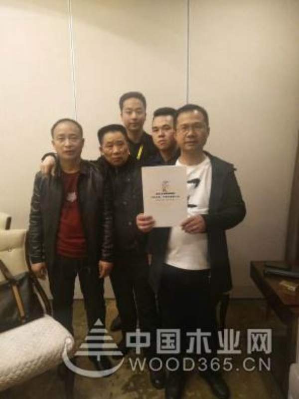 健康兔板材：你想走到哪，我们陪你走到哪