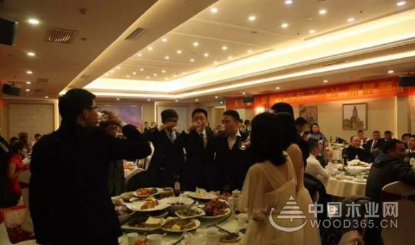 百强板材2017年终答谢会暨2018新年联欢晚会圆满结束